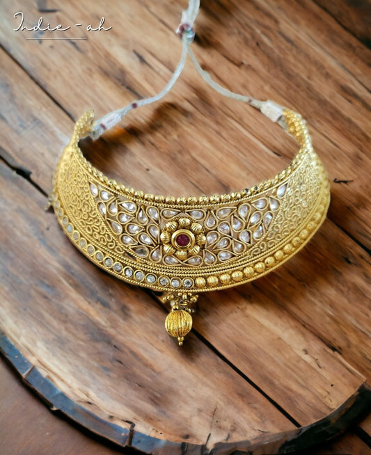 Traditional & Trendy Choker necklace